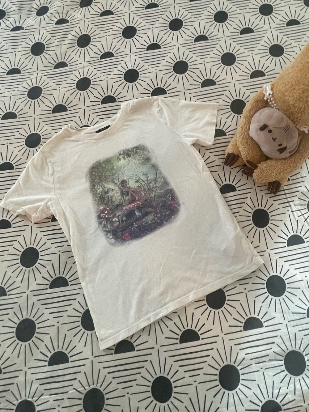Sweet F21 Cream Woodland Fairy Graphic Tee (Girl’s Sz. 13-14 yrs) FINAL PRICED
